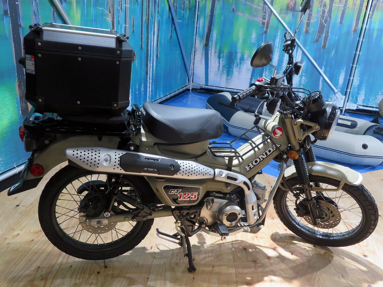 参考：ハンターカブCT125（大阪オートメッセでの展示）